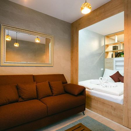 Svarog Unique Apartment Bratislava Bagian luar foto