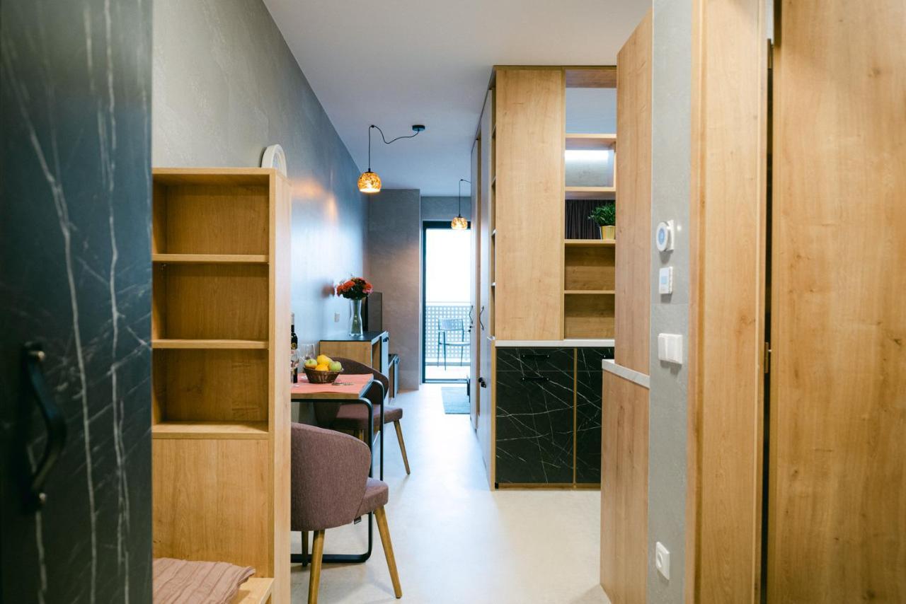 Svarog Unique Apartment Bratislava Bagian luar foto