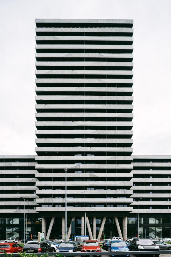 Svarog Unique Apartment Bratislava Bagian luar foto
