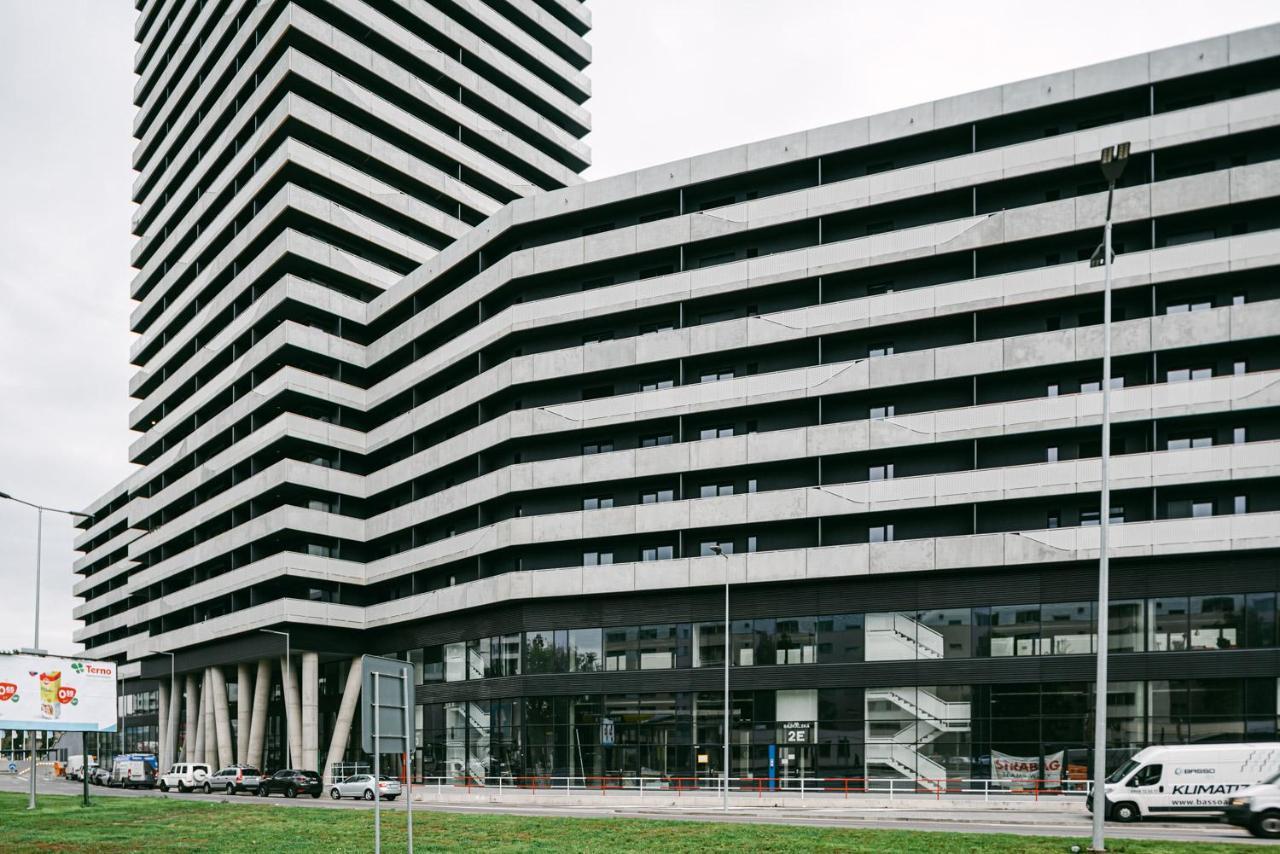 Svarog Unique Apartment Bratislava Bagian luar foto